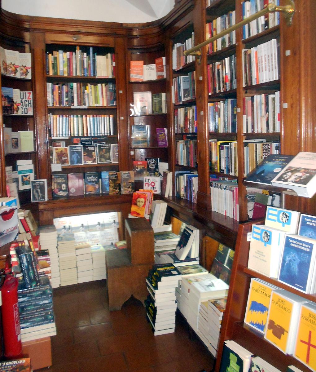 Book Shopping in Lisbon