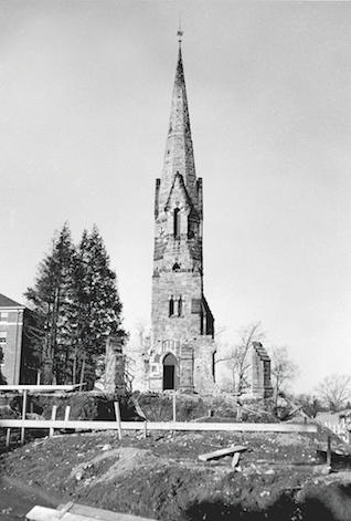 Stearns Steeple after the demolition of the surrounding church in 1949, shortly before the construction of the Mead. Buildings and Grounds Collection, Amherst College Archives & Special Collections.